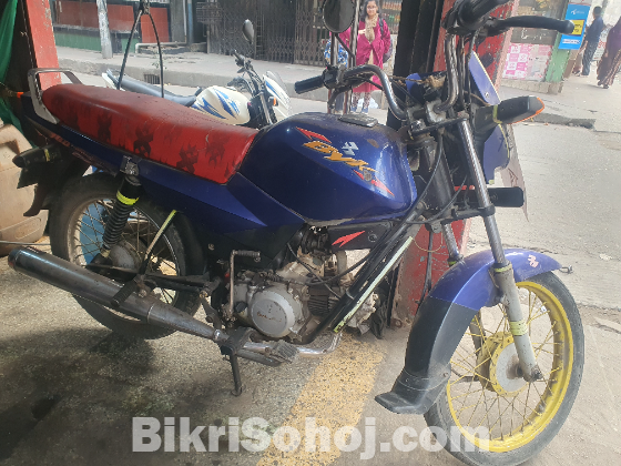 Bajaj Byk (2014)